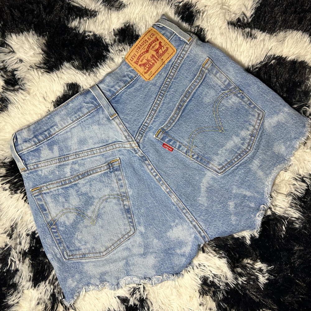LEVI’S - Picture 2 of 2